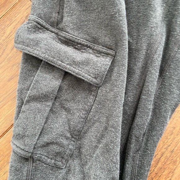 Lululemon Cargo Sweatpants size 10 - Picture 2 of 6